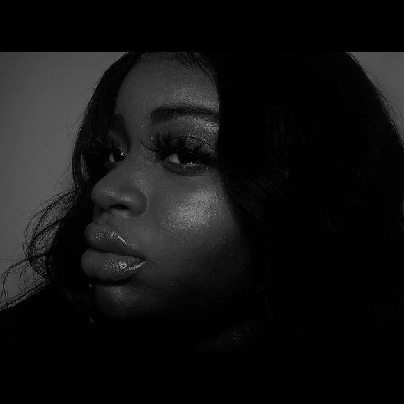 Meet your Posher, Crystal. - Picture 5 of 5